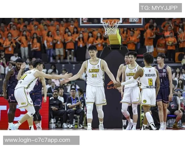 CBA精彩对决广厦队迎战广东队全场直播不容错过